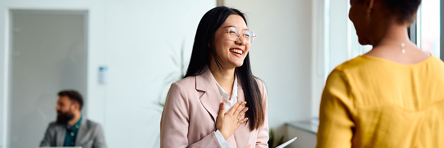 two women discussing apprenticeships