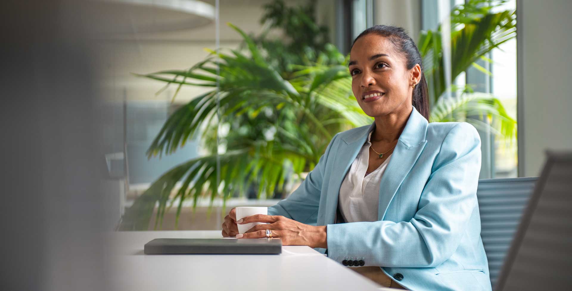 investing in team leader carousel banner